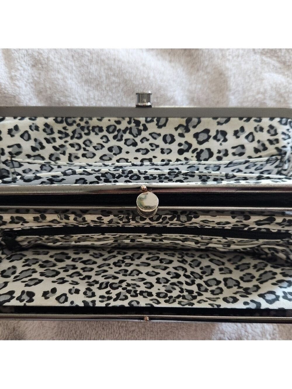 Kenneth Cole New York Black Leather Double Frame Wallet Clutch - Picture 5 of 9